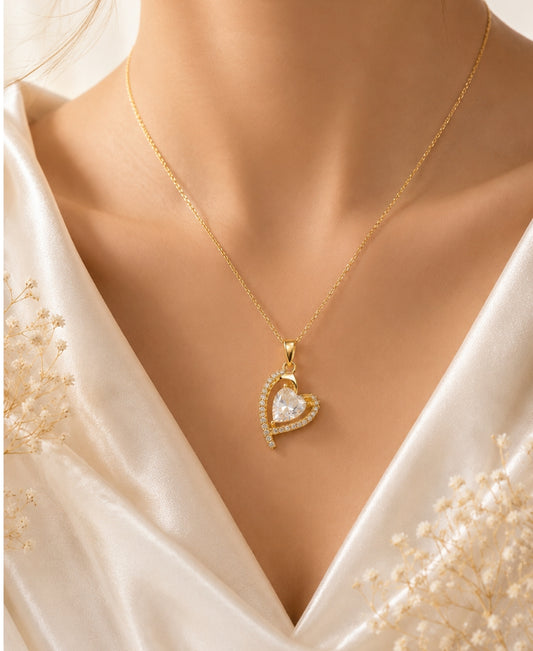 Eternal Heart Crystal Pendant Necklace – Gold-Plated Elegance