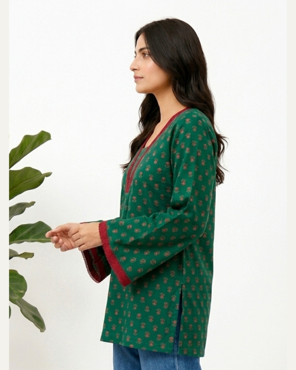 GULNAAR, NAXAYA Women's Green Floral Print V-Neck Bell Sleeve Kurti