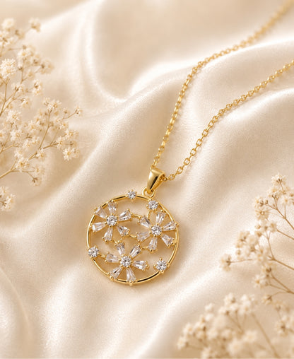 Celestial Daisy Crystal Pendant Necklace – Gold-Plated Floral Elegance