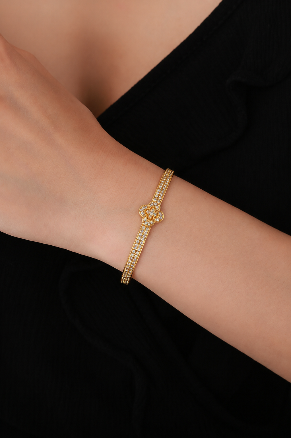 Women's Gold Plated Clover Bracelet 