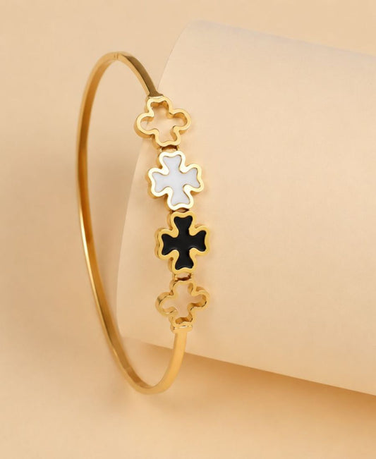 NAXAYA Arvelle Bracelet for Women - 18K Gold Plated - Stainless Steel Adjustable Bracelet
